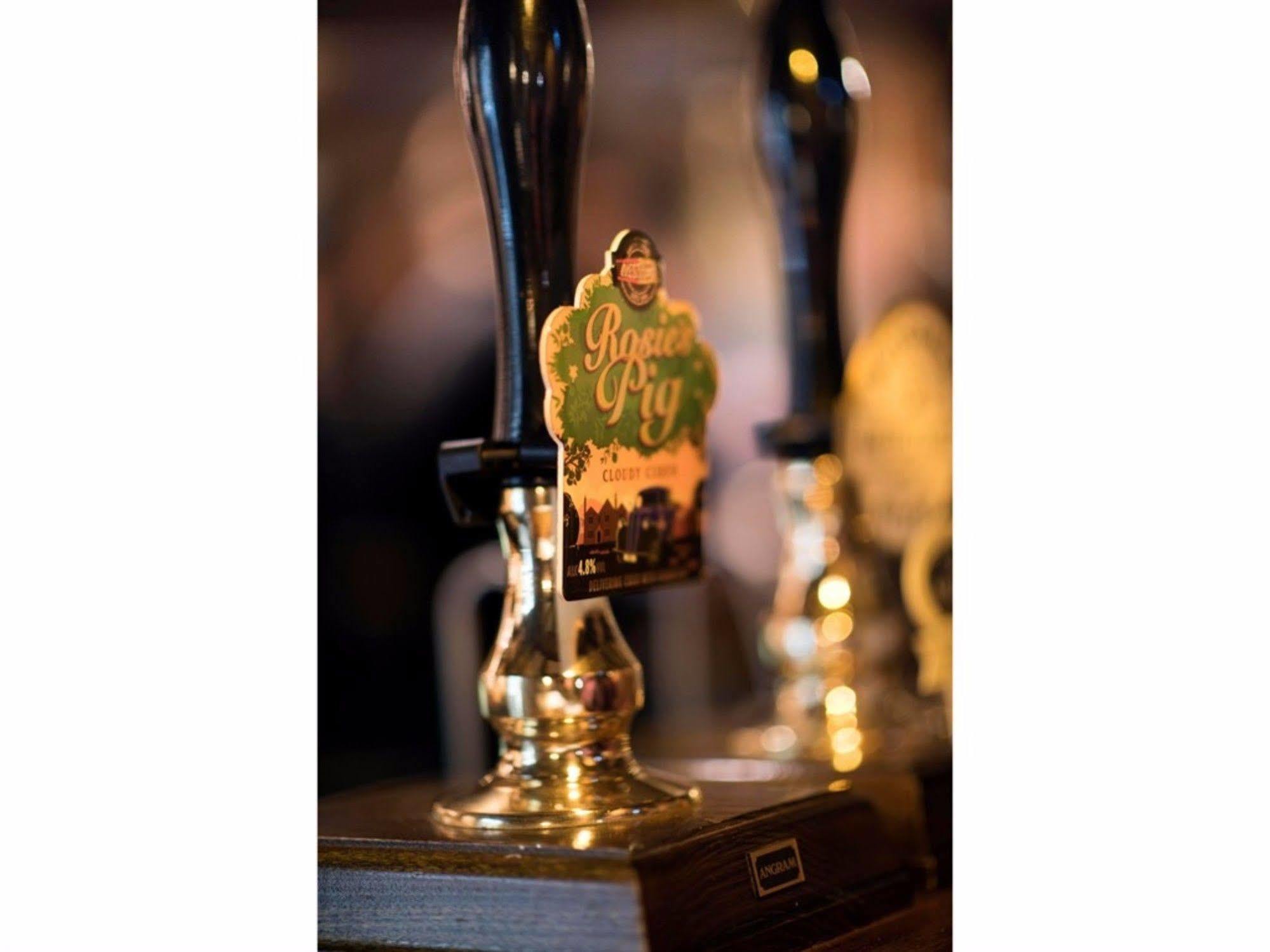 The Dolphin Inn คิงส์บริดจ์ ภายนอก รูปภาพ